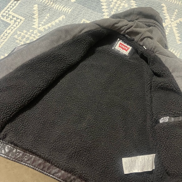 Levi's Black Leather Jacket with Gray Hood - Picture 4 of 6